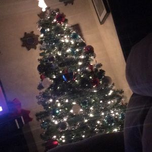 Meet your Posher, Emelly